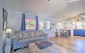 Landscape Views Sweetwater Country Cottage!